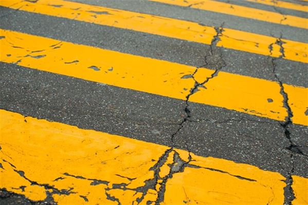 Hvordan vejmarkering forbedrer trafiksikkerheden